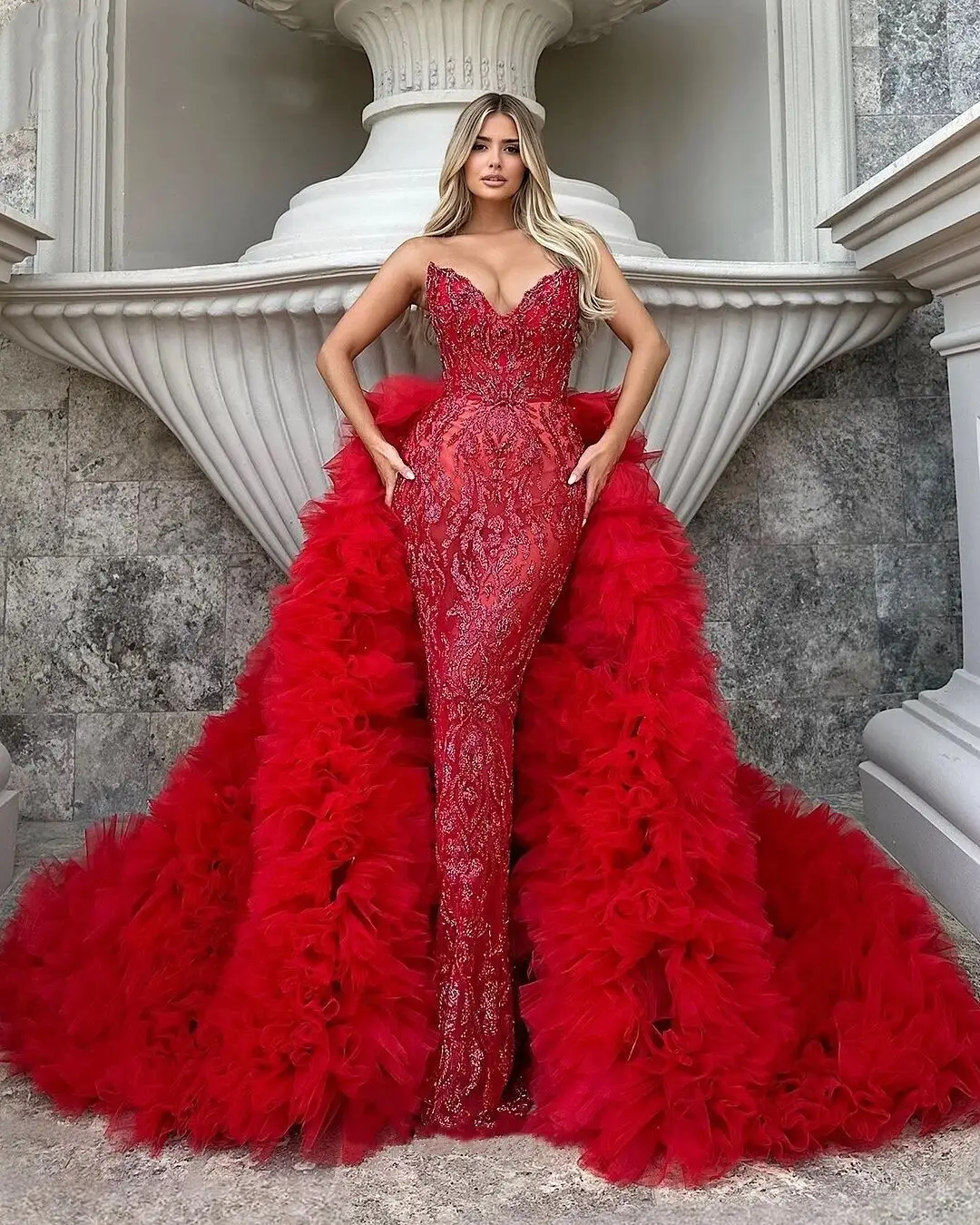 Elegant Red Lace Mermaid Evening Dresses Sexy Lllusion V-Neck Appliques Slim Fit Detachable Tulle Tail Prom Dresses Custom Made