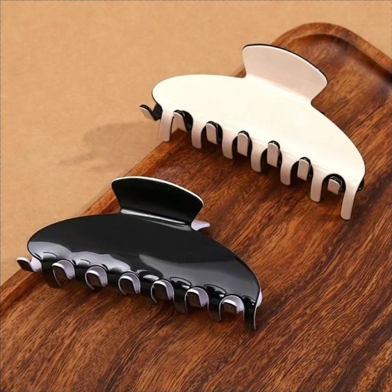 

Новая высококачественная заколка для волос. Головной убор с зажимом в виде акулы с приподнятой головы.