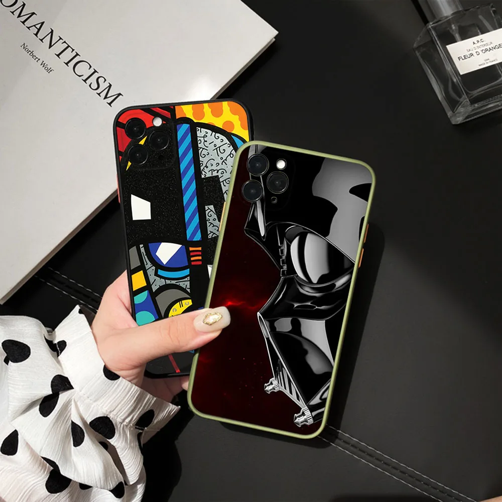 Phone Case For iPhone 15 Pro XS Max 14 7 8 6 6s Plus SE 11 12 13 Mini X XR HEROCROSS Stars W-Wars Black Translucent Cover