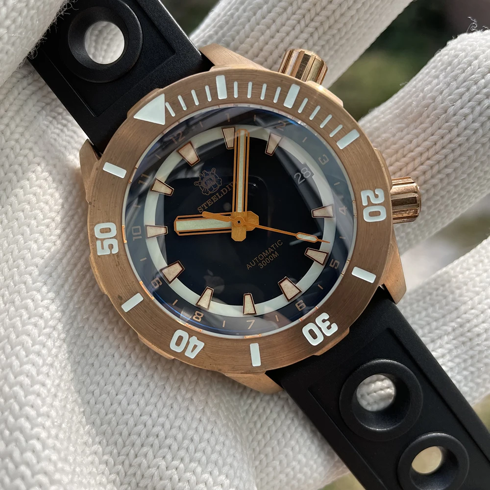 

STEELDIVE New Arrival 2024 SD1950S 44mm Solid Bronze Case Two Button Unique Desgin 3000M Waterproof Deep Sea Men Diving Watch