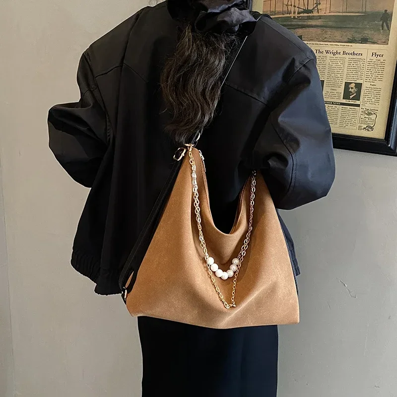 

Women Leather Luxury Classic Fashion Designer Shoulder Tote Bag Elegant Crossbody Handbag For Stylish Daily Activities