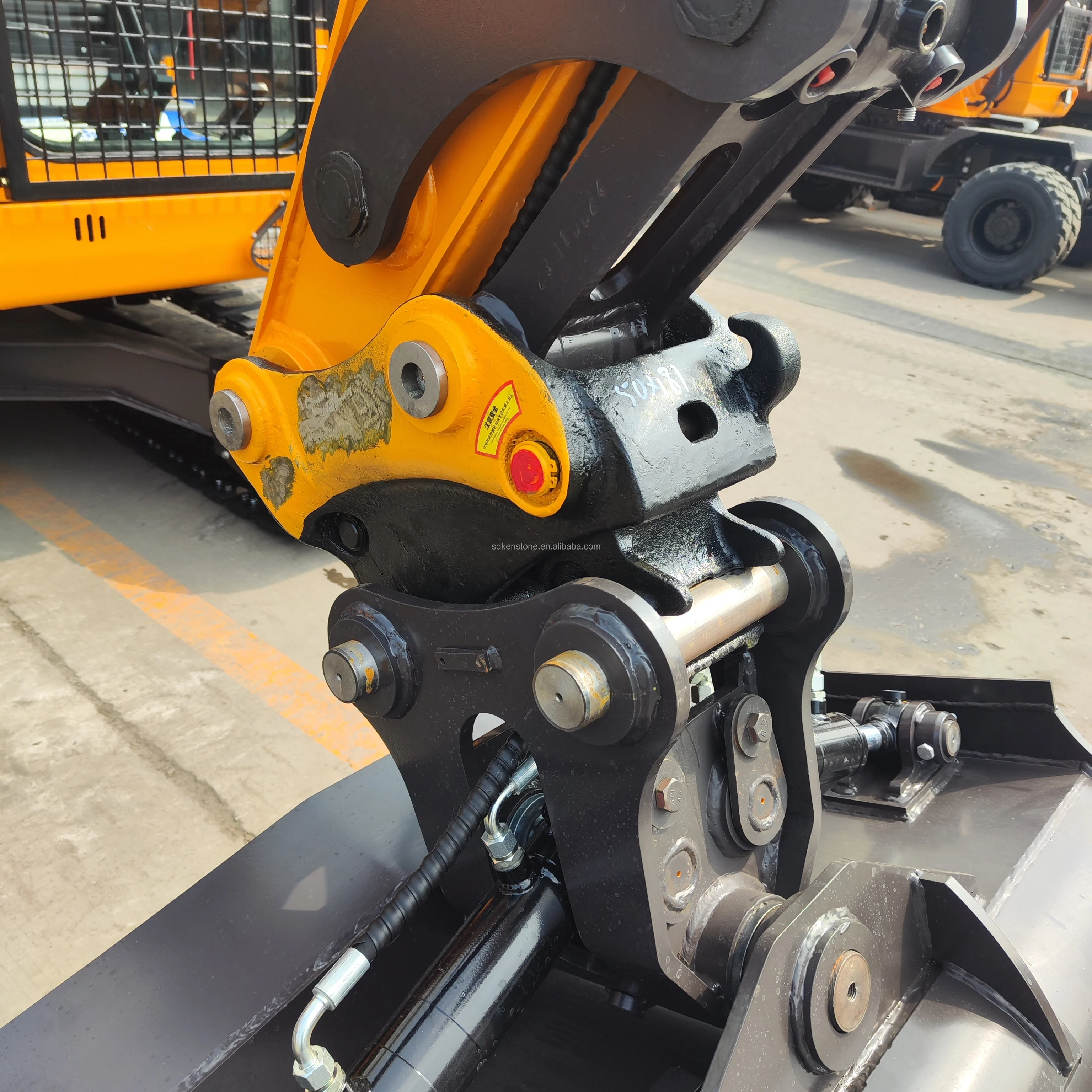 New XINIU/Rhinoceros Wheel Excavators Hydraulic Quick Hitch