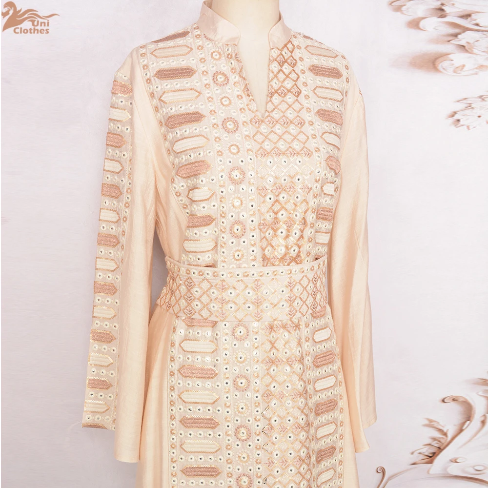 Dubai Embroidery Abaya With Belt For Muslim Woman Notched V-Neck Long Sleeve Elegant Loose Moroccan Saudi Kaftan