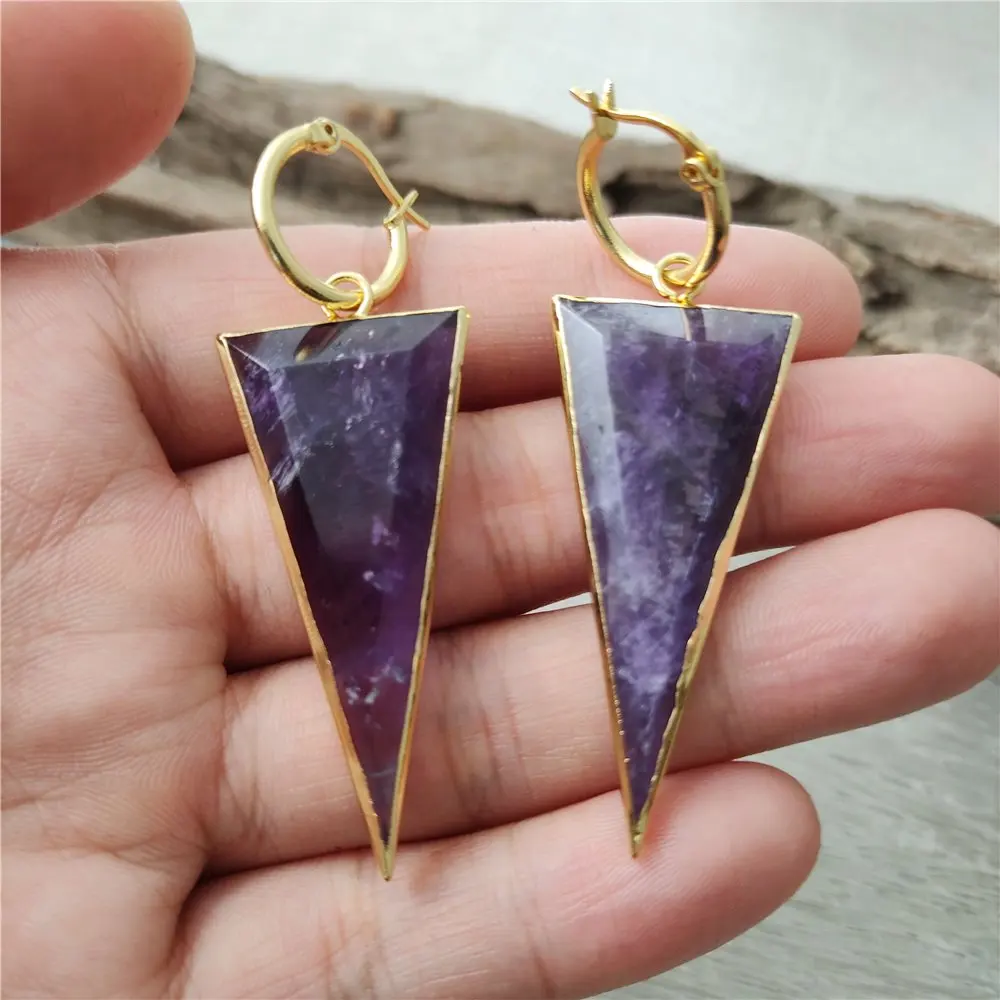 FUWO 1Pair Carved Triangle Shaped Amethysts Earrings,Gold Color Plated Handmade Natural Purple Crystal Hoop Earring ER427