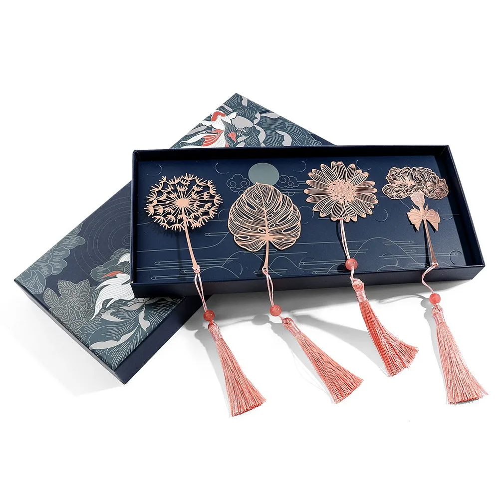 4pcs/set Hollow Brass Chinese Style Bookmarks with Tassel Retro Reading Marker Flower Pattern Book Page Marker Literary