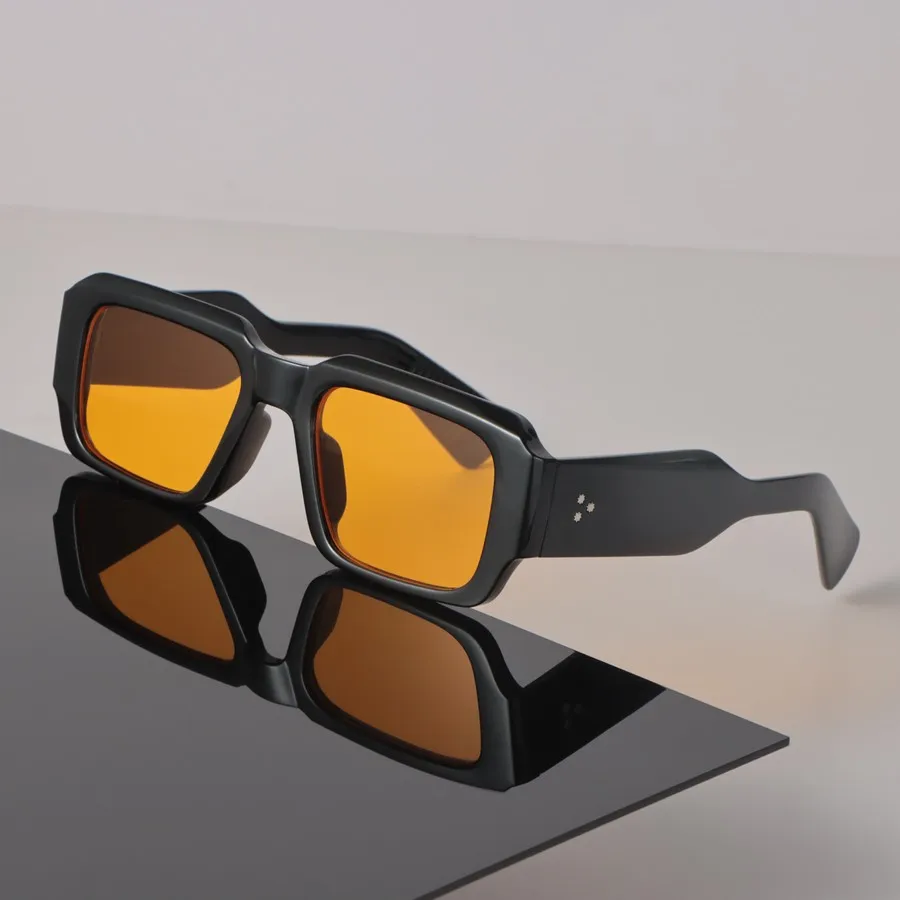 

Classic Fashion Sunglasses Women Menjingmian