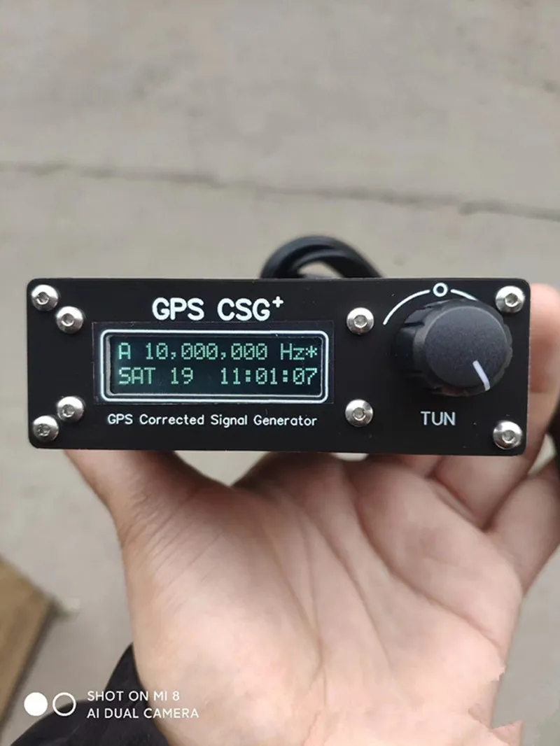 

GPS CSG+ V2.1 GPS Disciplined Oscillator GPSDO GPS Corrected Signal Generator 10KHz-220MHz Dual-Channel output