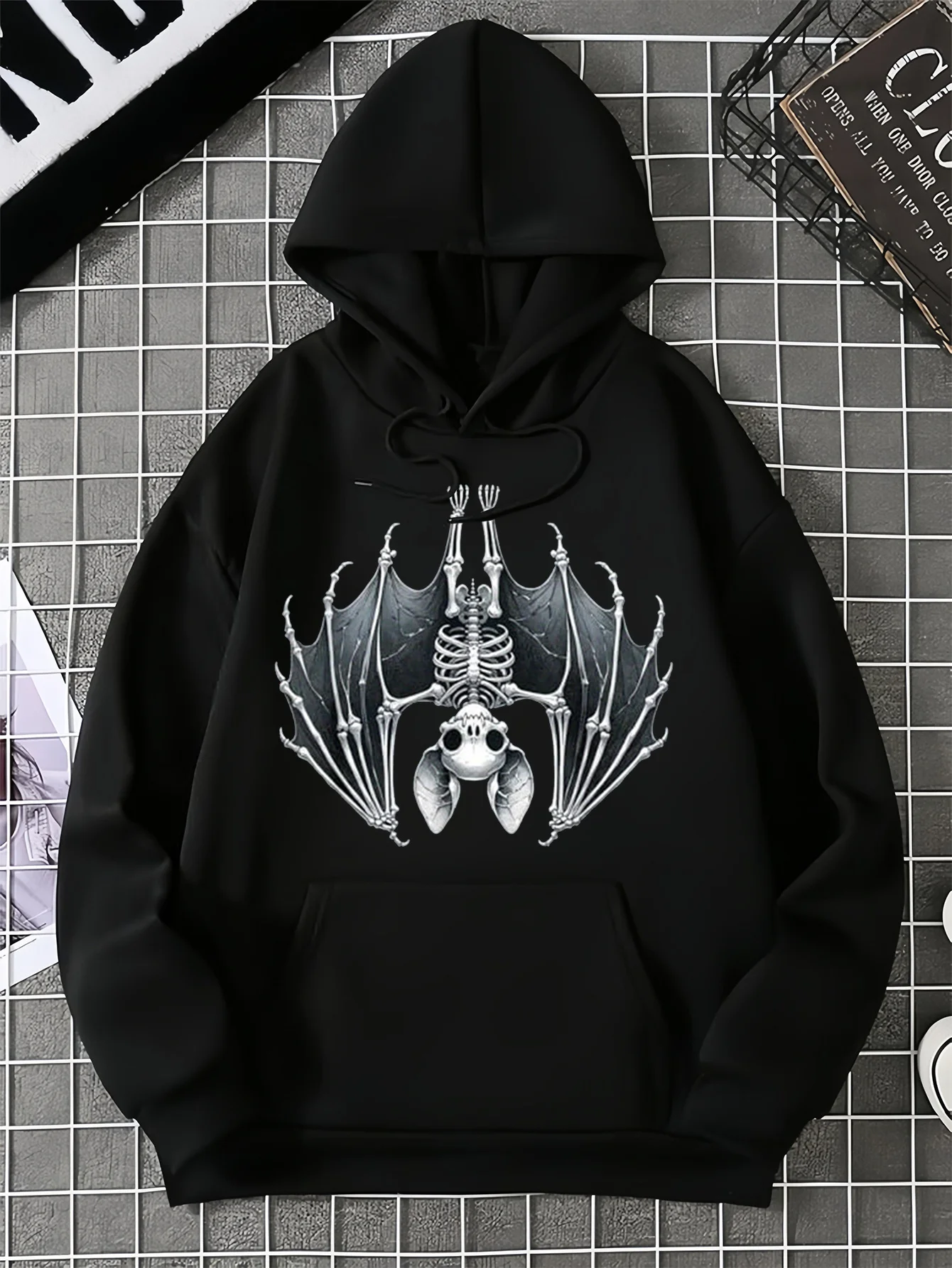

Vintage Bat Skeleton Graphic Print Autumn and Winter Men's and Women's Hoodies Casual Loose Outdoor Street Sports Training Brand