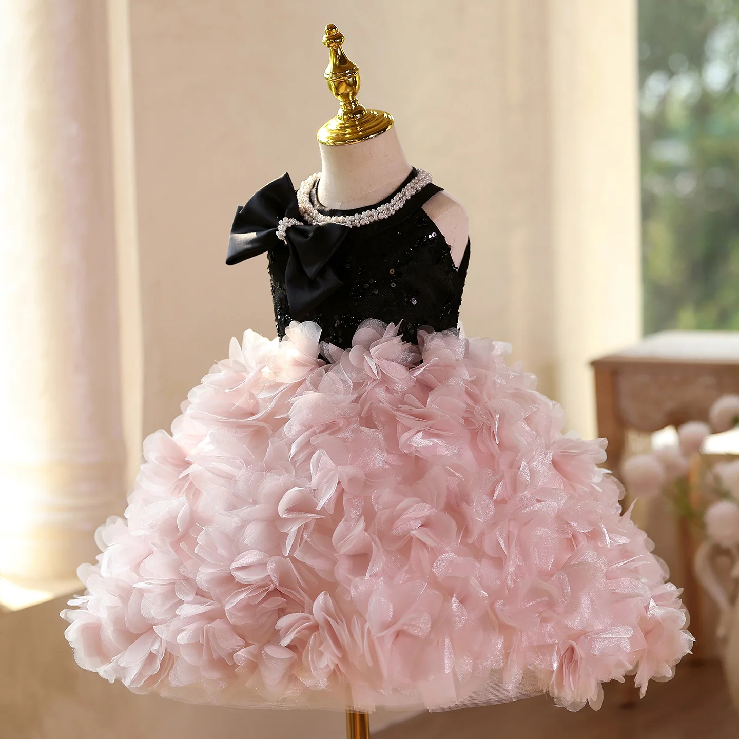 

Children Fashion Host Piano Performance Princess Ball Gown Girls Bow Beading Design Birthday Party Dress g414
