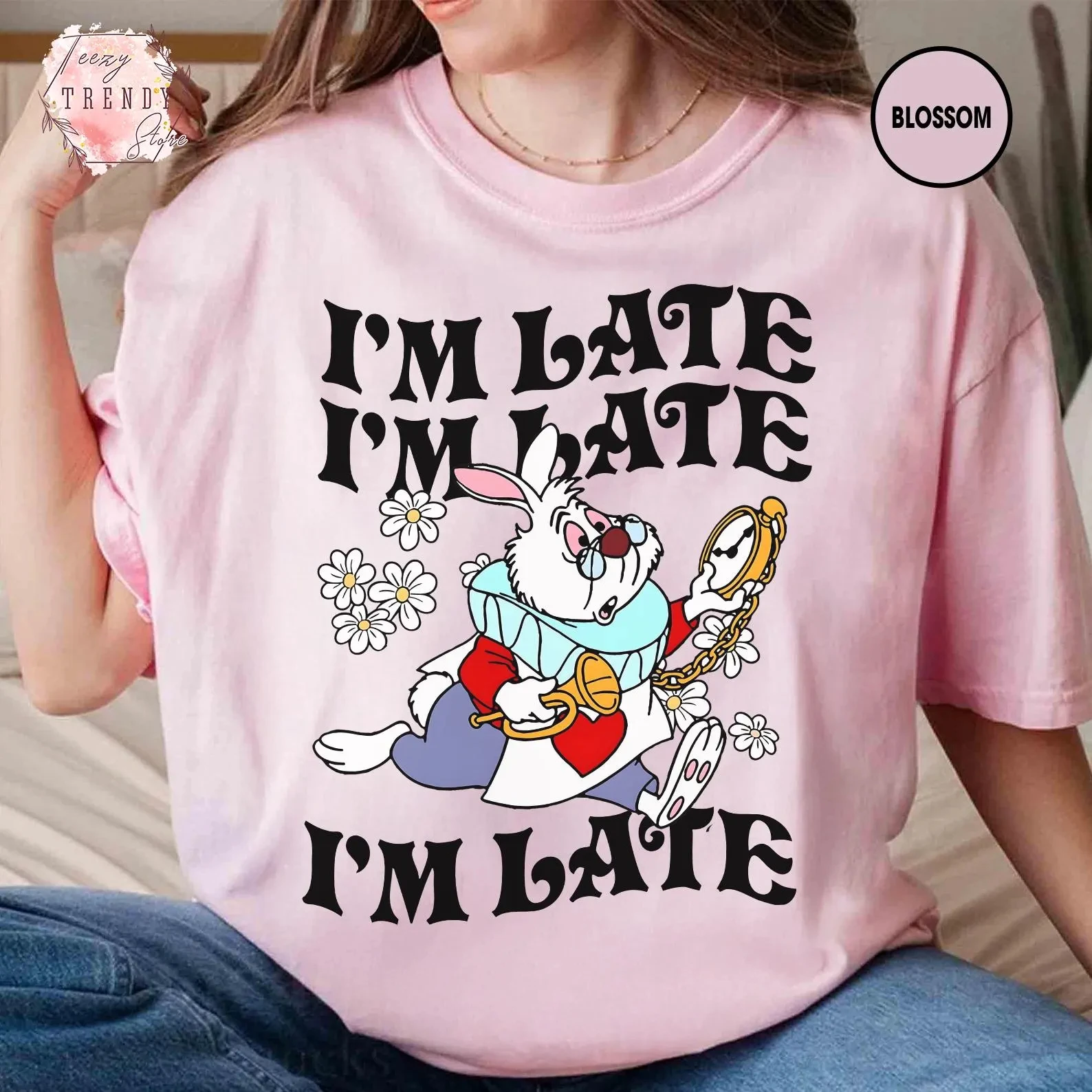 تي شيرت Vintage Disney Alice in Wonderland Characters White Rabbit Watch Company 1951 |   تي شيرت Wdw Disneyland Family Vacation Gift