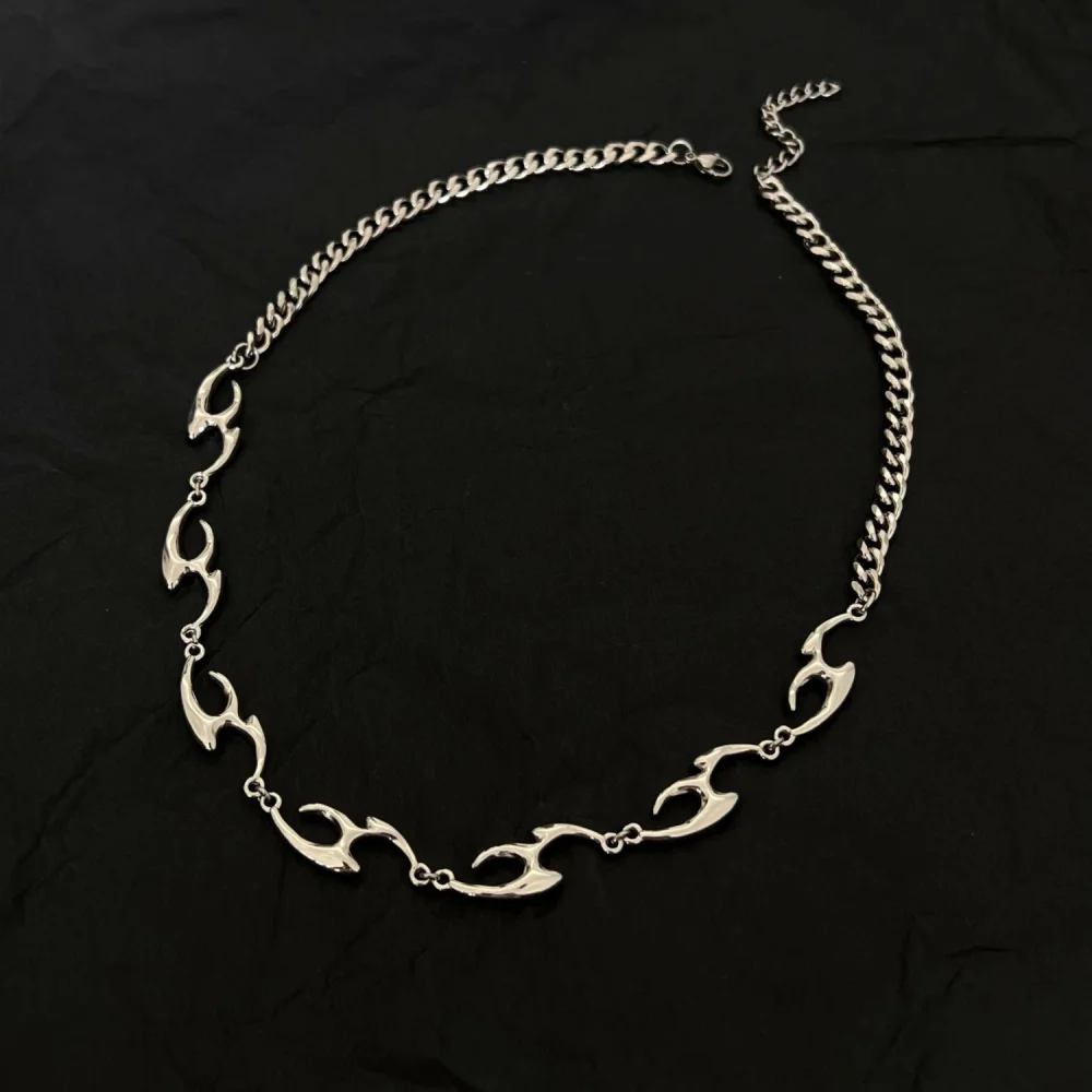 Hip-Hop Goldfarbene Edelstahl-Halskette Retro Herren Strukturierte Kleine Quadratische Platte Anhänger Halskette Mode-Schmuck Casual Accessoire – Detail 5