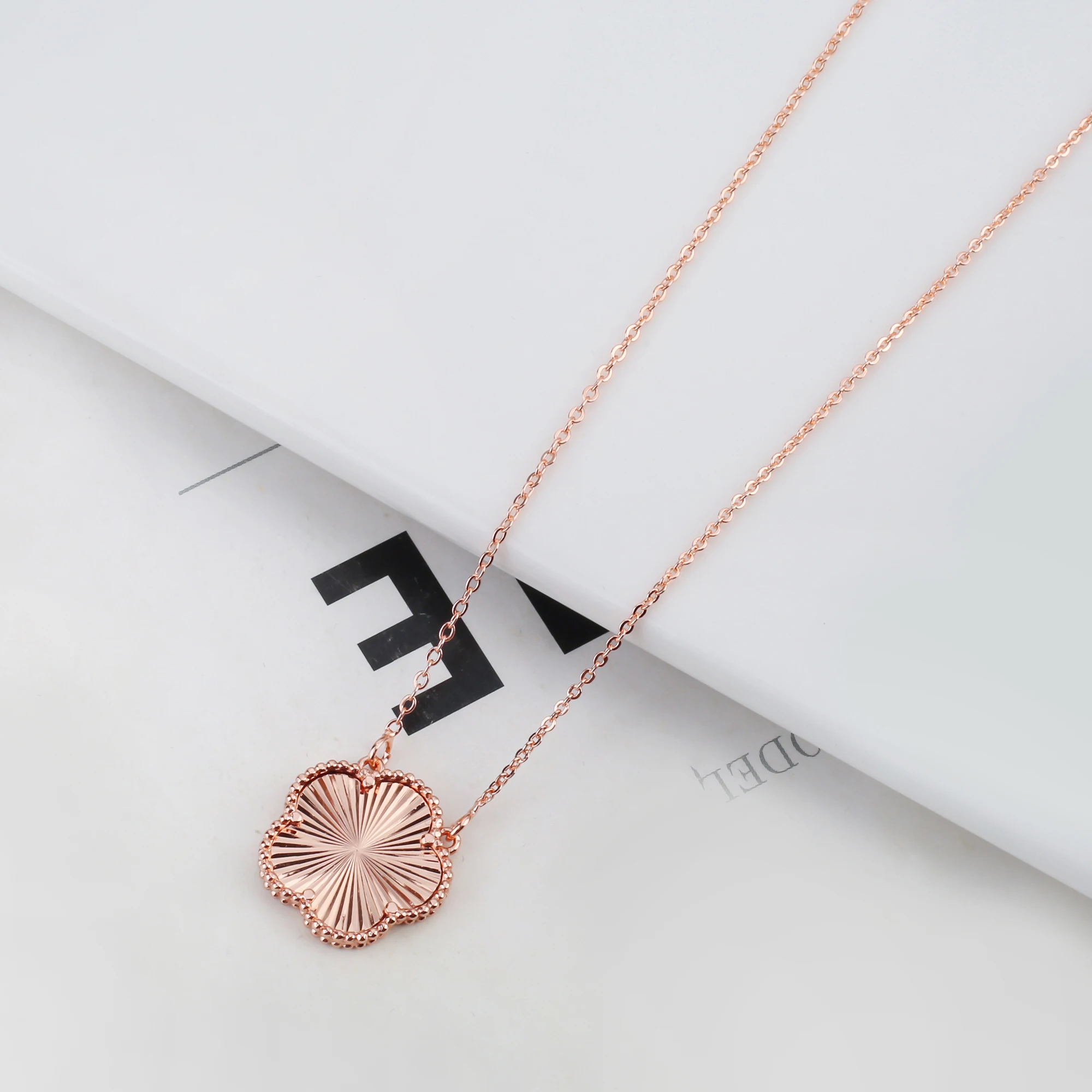 Women's Shiny Metal Plant Five Leaf Flower Set