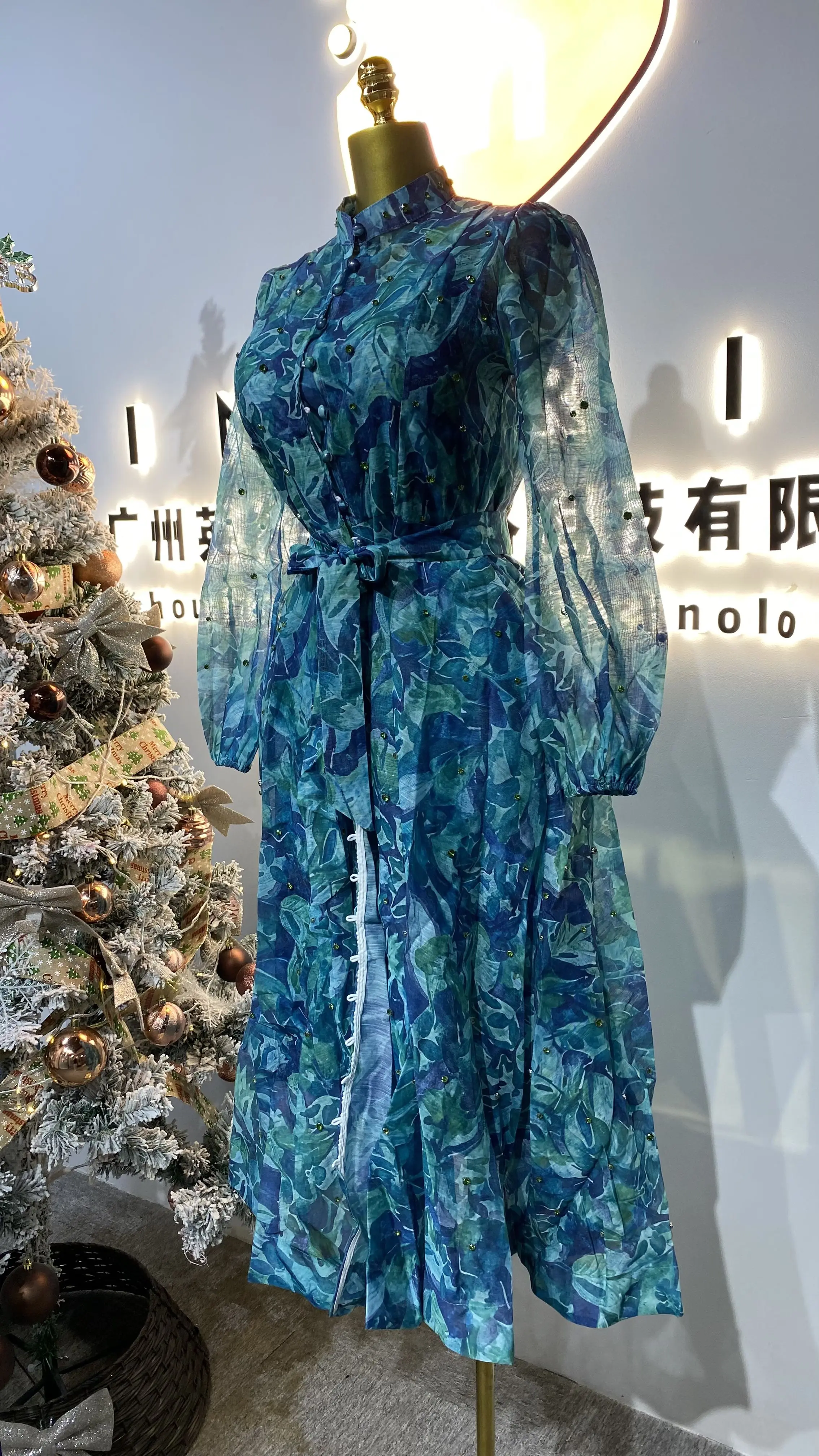 Womens New Lightweight Luxury Nail Diamond Design Single Breasted Waist Large Swing Dress-GZMM277