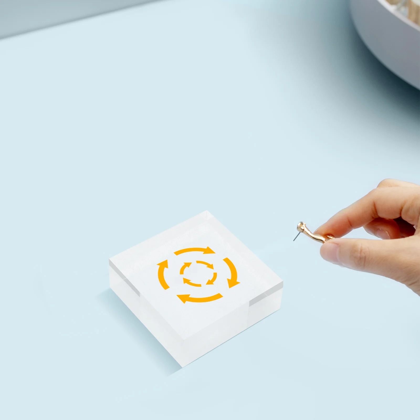 

2pcs Acrylic Display Block Square Clear Base High Transparency For Jewelry Collectibles Crafts Figurines Desktop