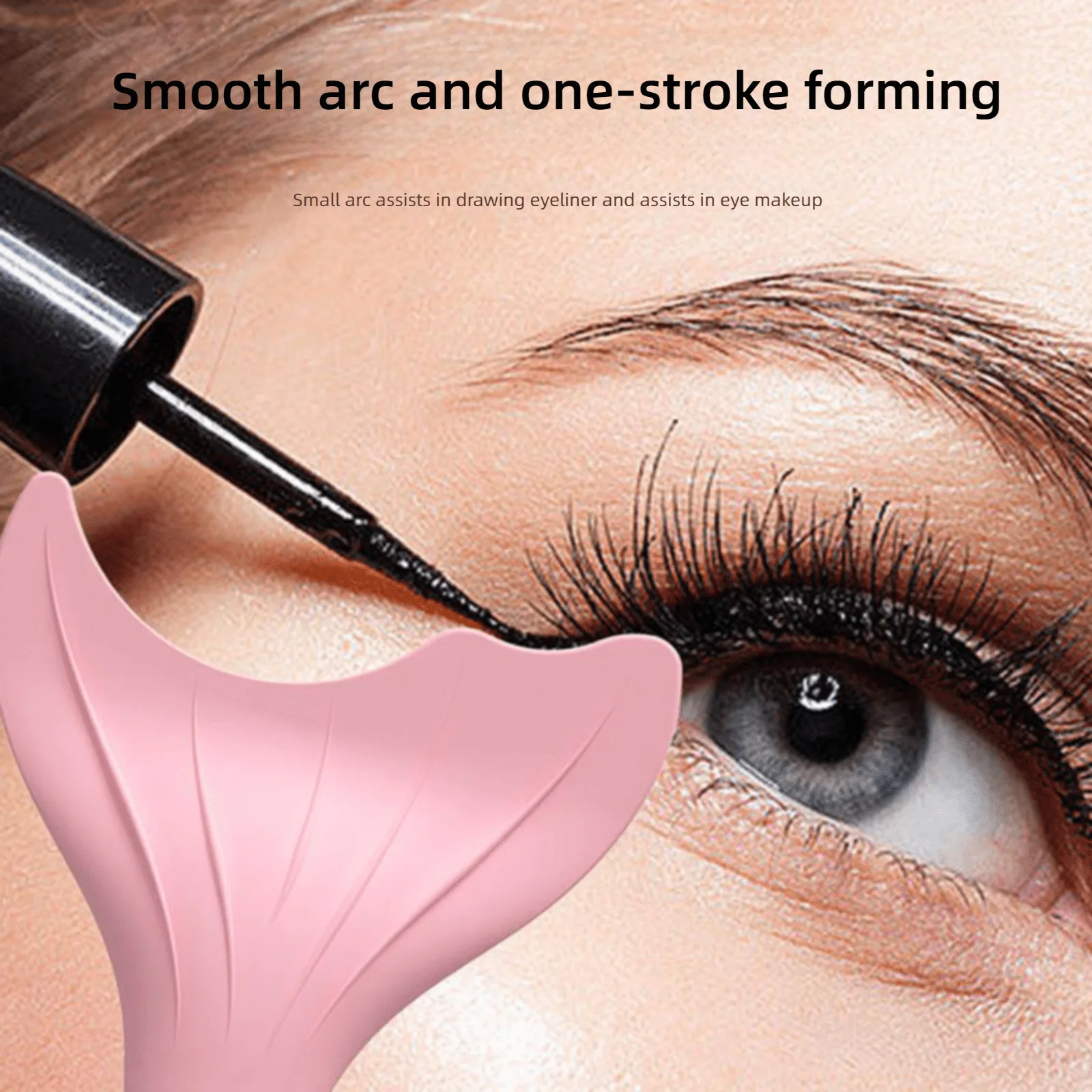 Multifunctional Eyeliner Makeup Guide Reusable Drawing Eyeliner Assistant Helper For Lady Beginners view 3