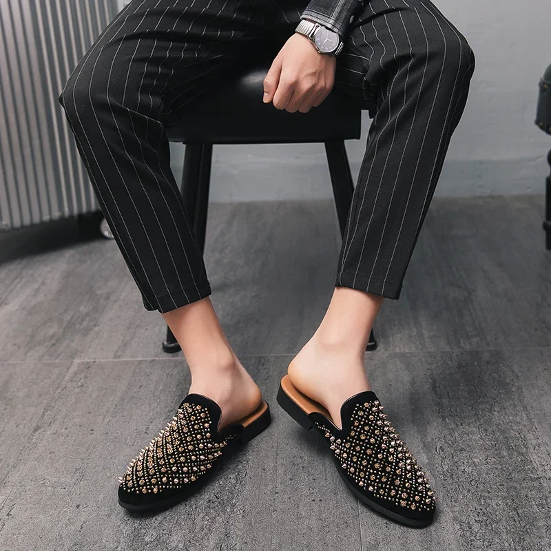 Summer Men Half Slippers Rivet Decoration Fashion Trend Nightclub Hairdresser Versatile Large Size 38-47 Comfortable Men Shoes