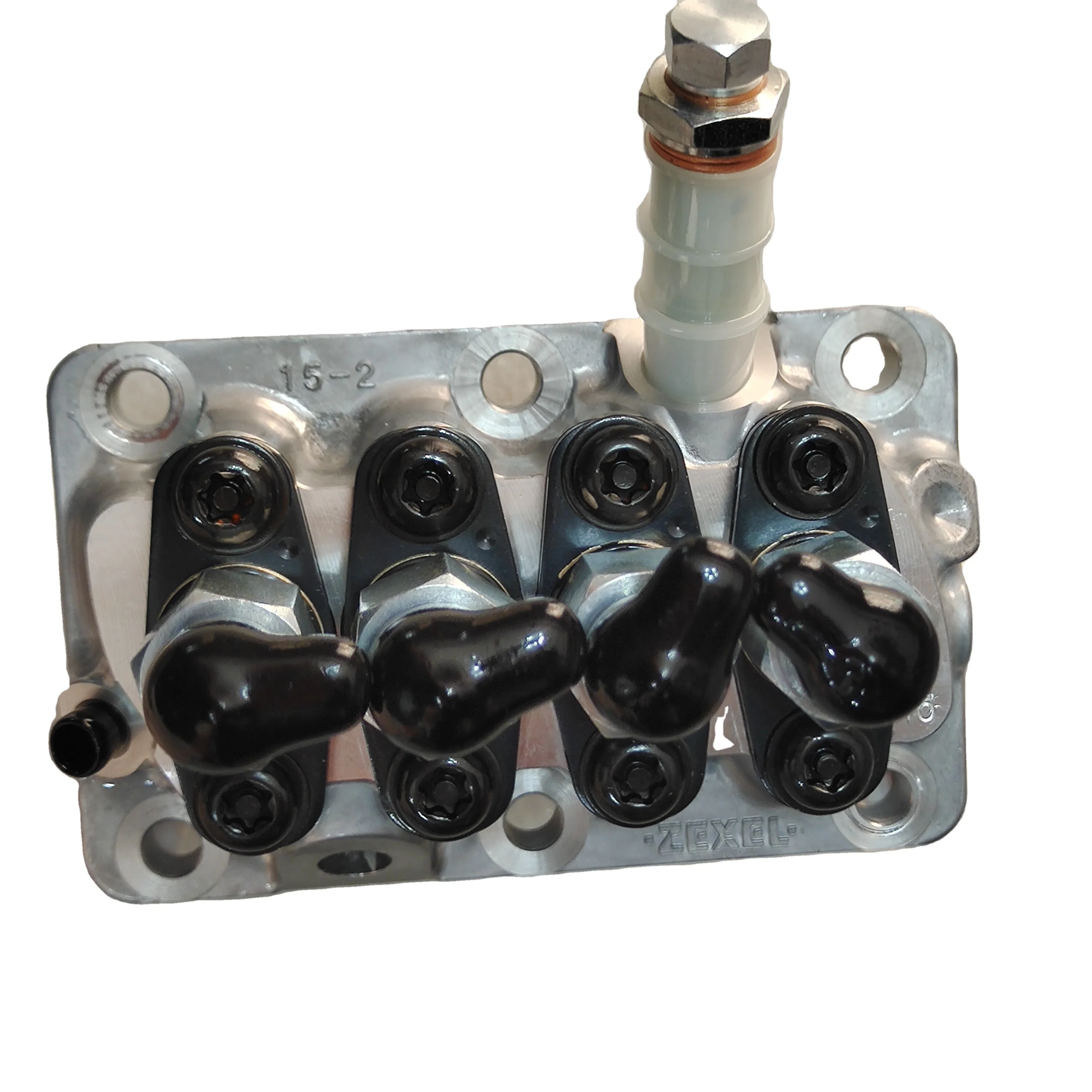 

V1505 Fuel Pump Assy 16060-51013 16060-51010 16060-5101-3 16060-5101-0