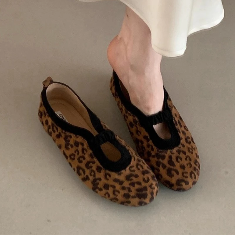 

SUOJIALUN 2025 Autumn New Brand Women Flat Shoes Fashion Round Toe Slip On Mary Jane Shoes Soft Flat Heel Dress Single Shoes