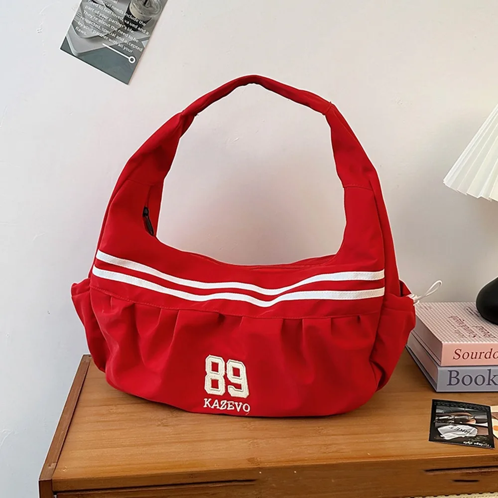 

Модная нейлоновая сумка на плечо в корейском стиле из ткани Оксфорд, сумка-облако, спортивная сумка, большая вместительная женская сумка в полоску в стиле ретро