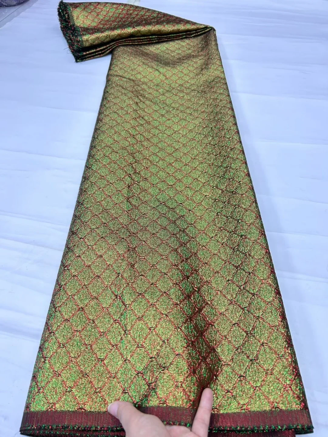tissu-brocart-metallique-jacquard-dore-vert-rouge-lurex-brillant-motif-losange-diamant-tissu-africain-pour-robe-de-mariee-et-de-soiree-materiel-de-couture-vendu-par-5-y