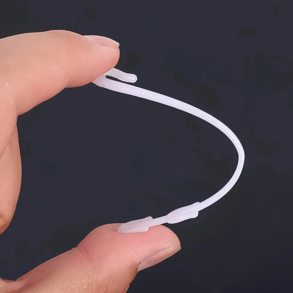 

50PCS 13/16cm Tomato Hook Plant Support Trellis J Shaped Hooks Plant Grape Support Vegetable Plants Vines Fastener Clips