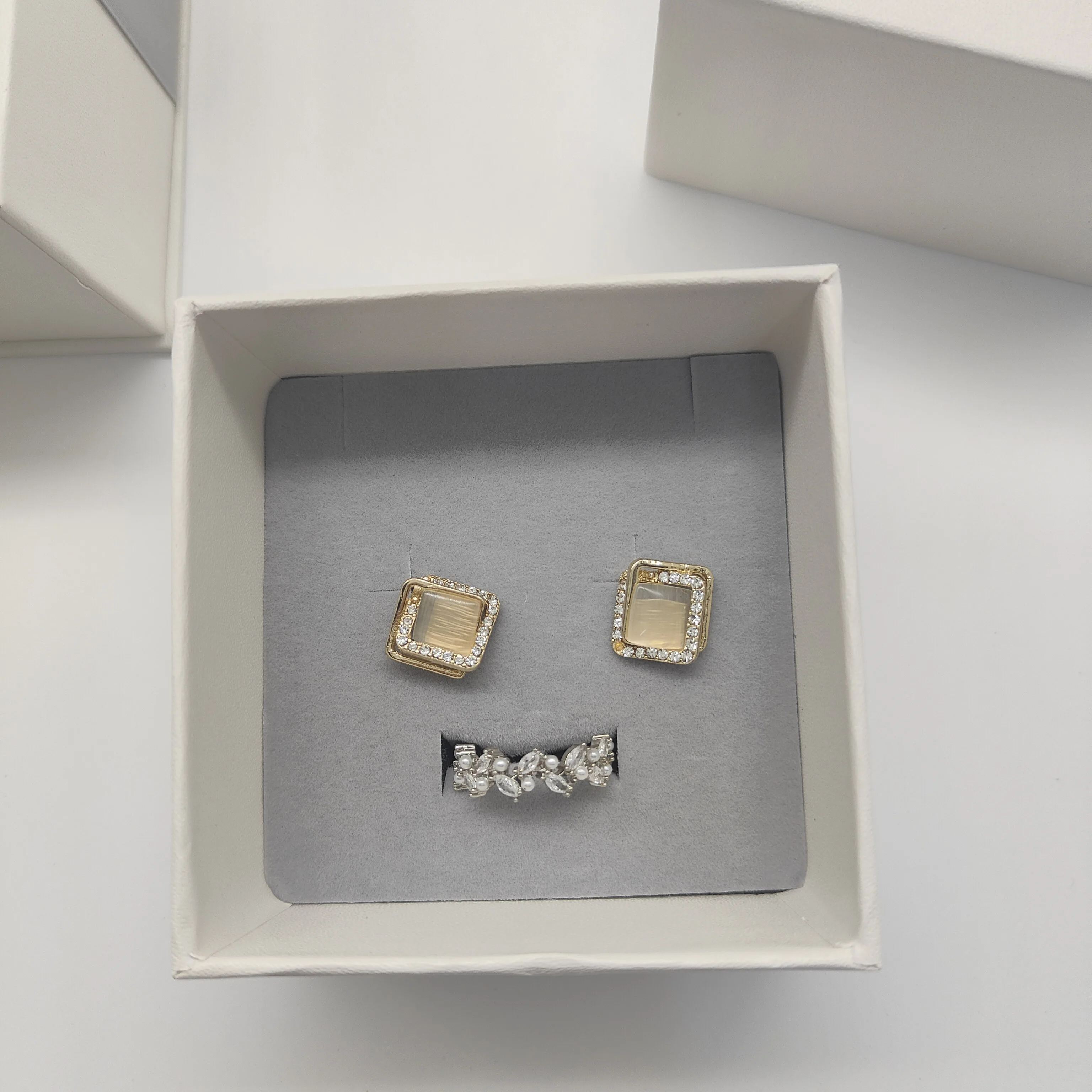 12Pcs/set Luxury Jewelry Packaging Paper Rigid Lid And Base Gft Box For Earrings And Ring 8.5*8..5*4.3cm