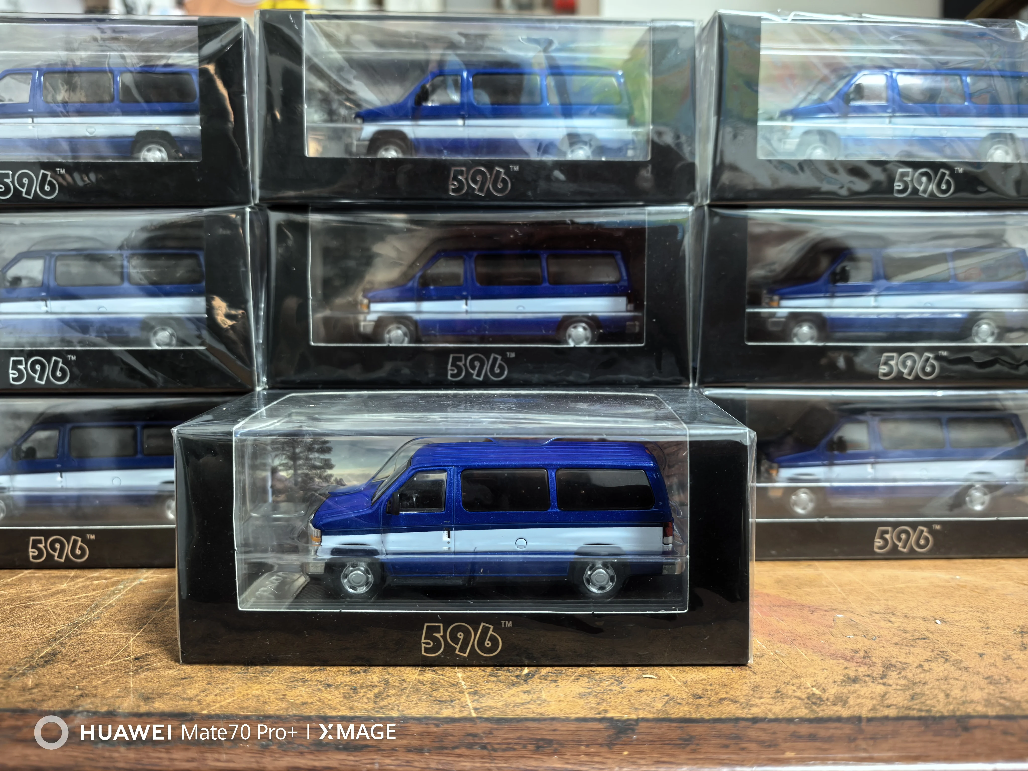 

Модель 596 1:64 Ford E350, бизнес-автомобиль синего цвета, коллекция литых под давлением сплавов, модель автомобиля, украшение, подарок