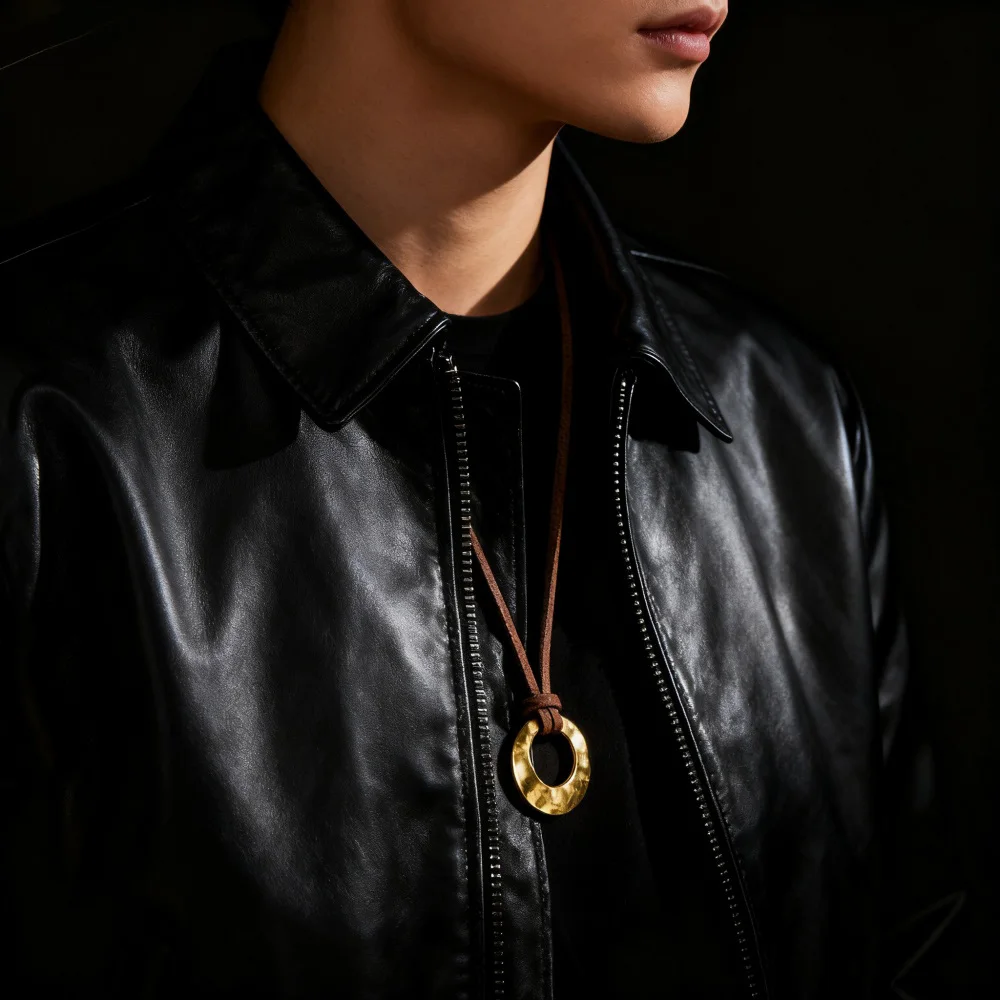 Retro simple fashion personality unique old light wheel circle pendant autumn and winter sweater chain European