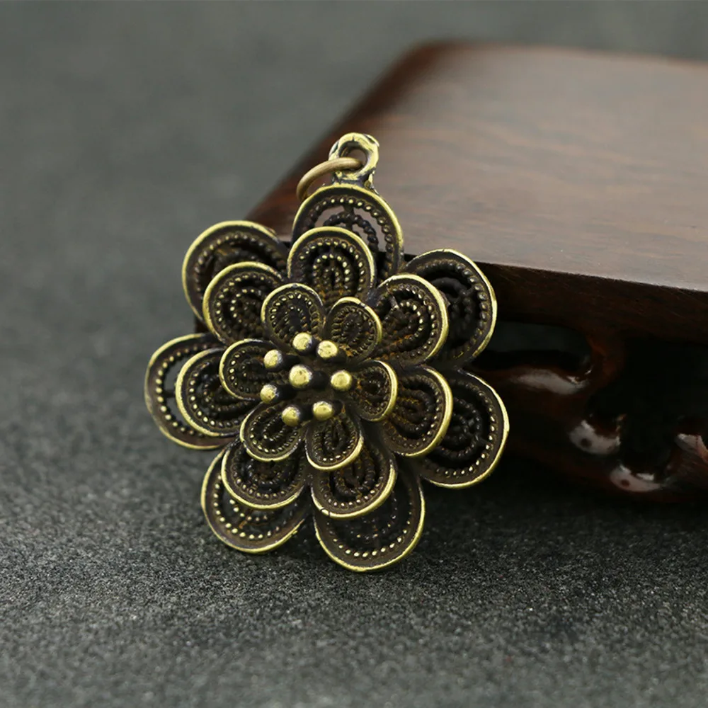 Bronze Crafts to Do Old Classical National Wind Plum Pendant Hollow-out Multi-layer Flower Pendant Key Accessories Wholesale