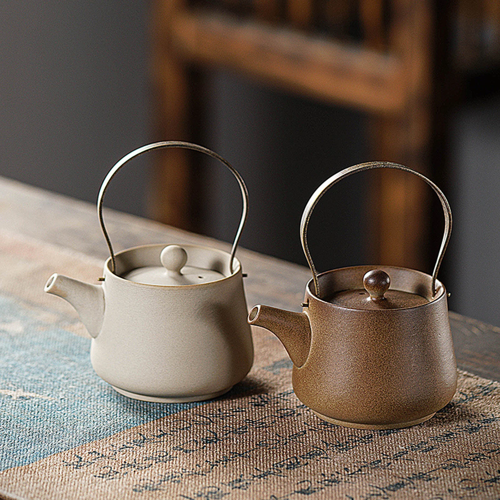 

Chinese Ceramic Teapot with Lid 200ml Capacity with Tea Strainer Tea Infuser for Home Outdoor Kitchen Restaurant Camping