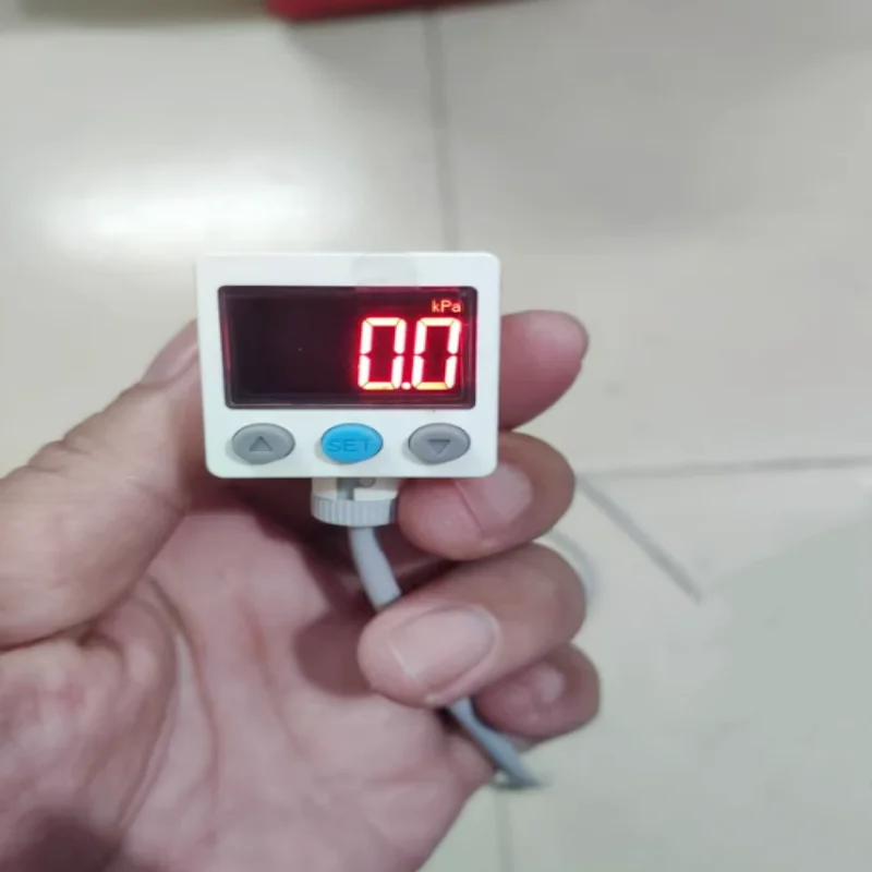 Brand new, genuine pressure sensor KP50EH-010-F1 KP50EC-010-F1  KP50EV-010-F1  KP50EP-010-F1  KP50EH-011-F1  KP50EC-011-F1