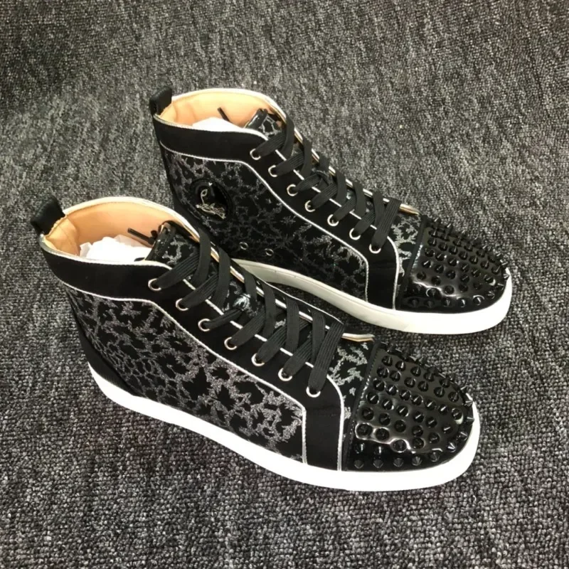 

TOP Quality Autumn Plus Size Luxury Designer Black High Top Sneakers Red Sole Shoes Mens High Quality Rivets Shoes For Women