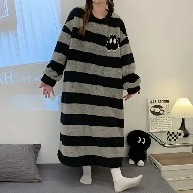 Women Flannel Dress Autumn Winter Thicken Warm Nightgowns Coral Fleece Sleepwear Casual Loose Homewear Female Cartoon Pajamas