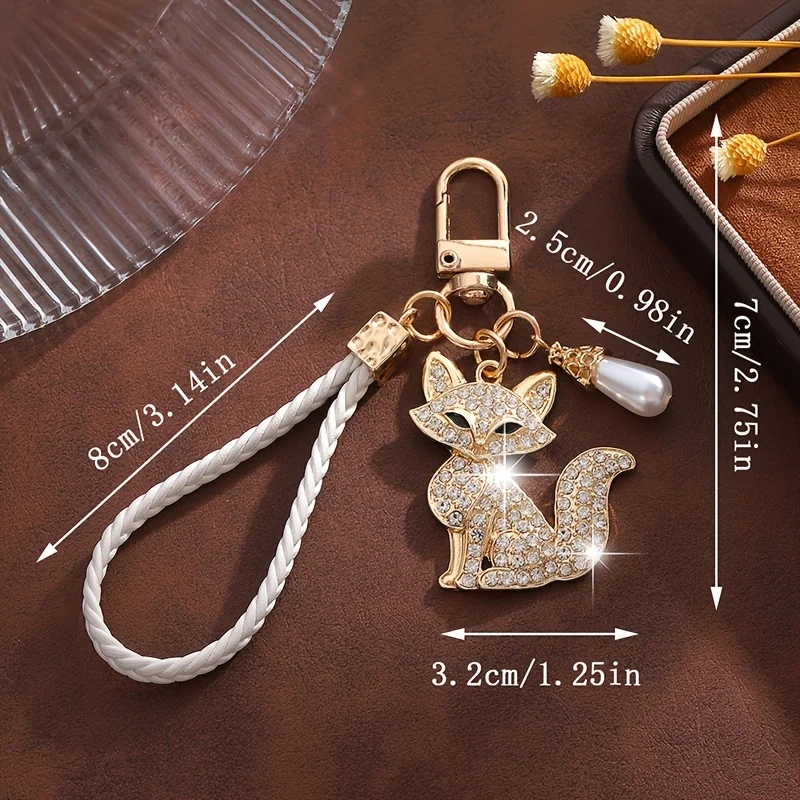 1 Piece of Fashionable European and American Style, Gorgeous and Creative, Versatile and Cute Animal Fox Cat Keychain Bag Pendant, Suitable for Women's Car Keys, Bag Decoration, and Gift-Giving