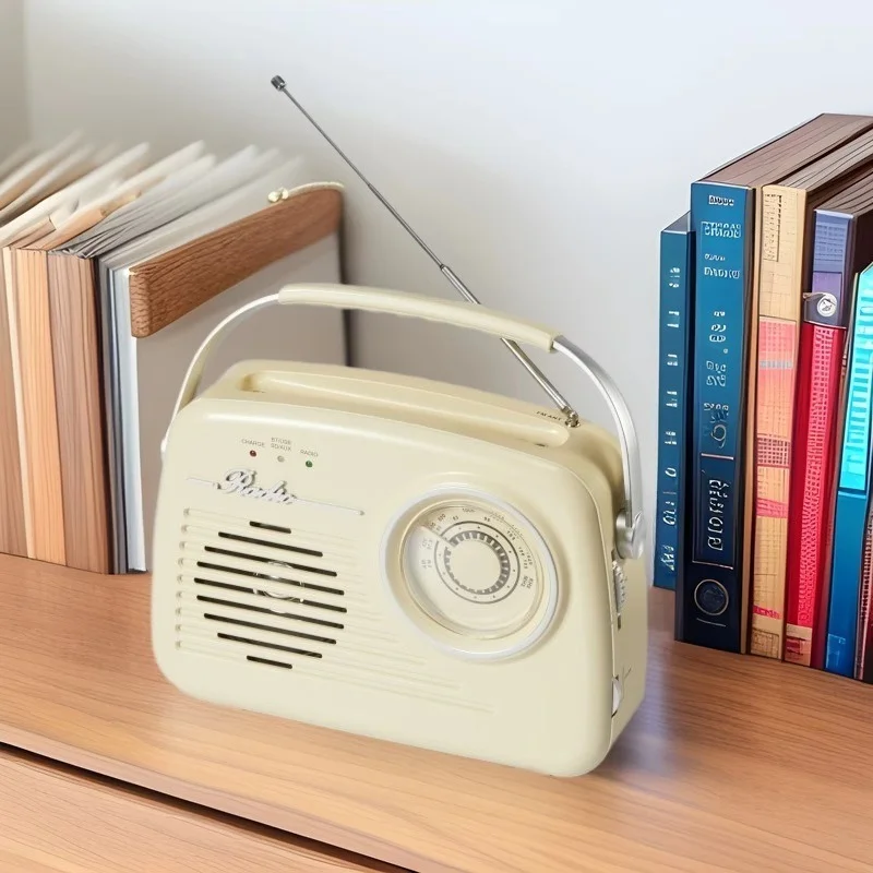 

Многофункциональная Bluetooth-радиостанция в ретро-стиле с высокочувствительной антенной, поддержкой USB/TF/FM/AUX, перезаряжаемый бумбокс