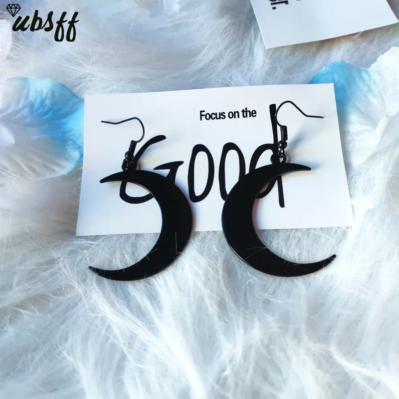 Crescent Earrings Mysterious Gothic Jewelry Moon Witch Celtic Pagan Viken Moon God Moon Phase Witch Goddess Fashion Woman Gift