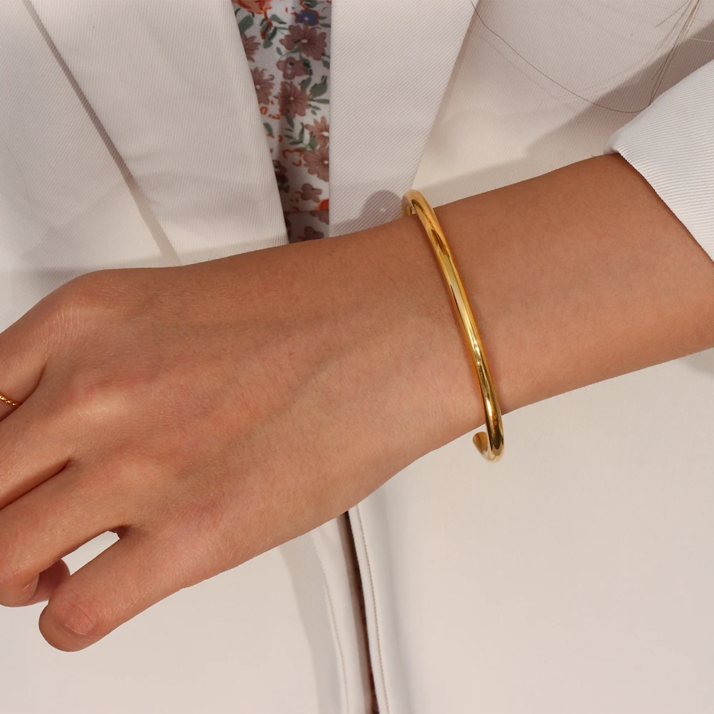 E.B.belle High Quality Glossy Stainless Steel Gold Plated Cuff Bangles Bracelets For Women Minimalist Basic Female Jewelry