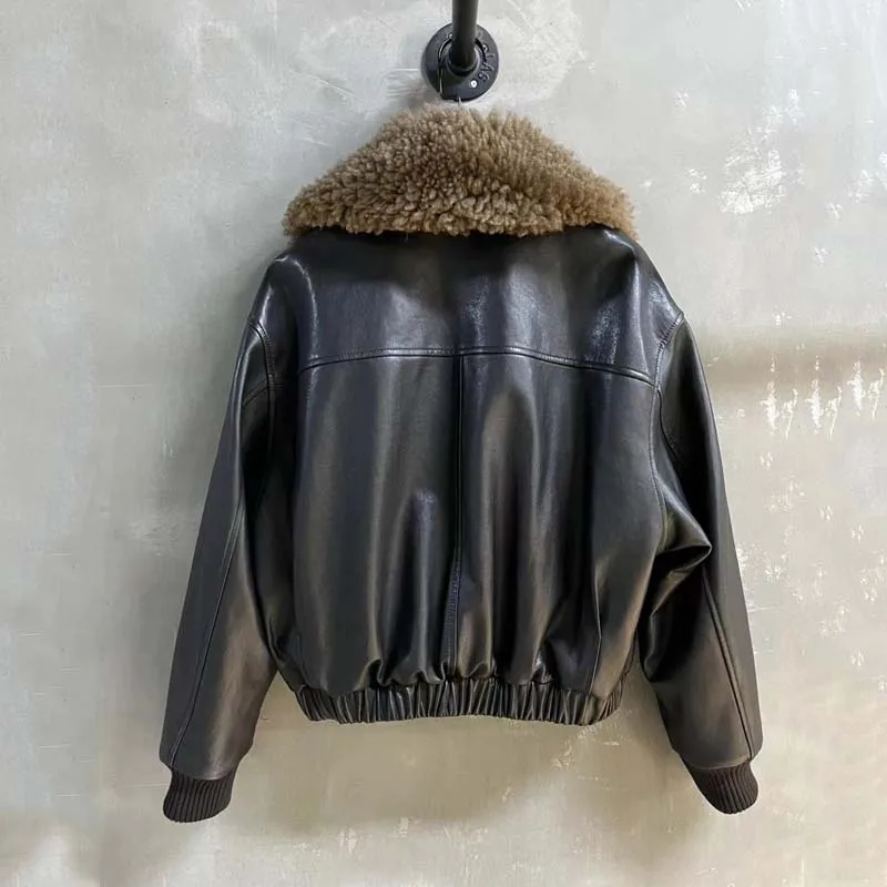 Giacca da donna in vera pelle 2025 Cappotto corto invernale spesso caldo in lana di pecora naturale Nuovo arrivo