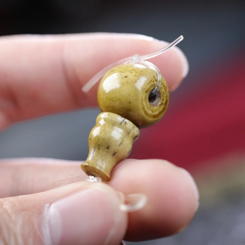 Old-fashioned yak three-way Buddhist beads, tooth bone and horn accessories