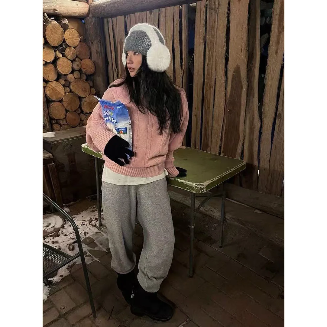 

Unjay Gentle Wind V-ne Twist Knitted Sweater Autumn Winter New Arrival Women's Loose Fit Overhead Wool Blend