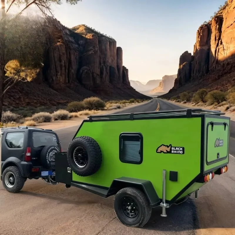 Cabina aislada personalizada para remolque todoterreno 4X4 de alta resistencia con transporte de juegos y Amenities de lujo