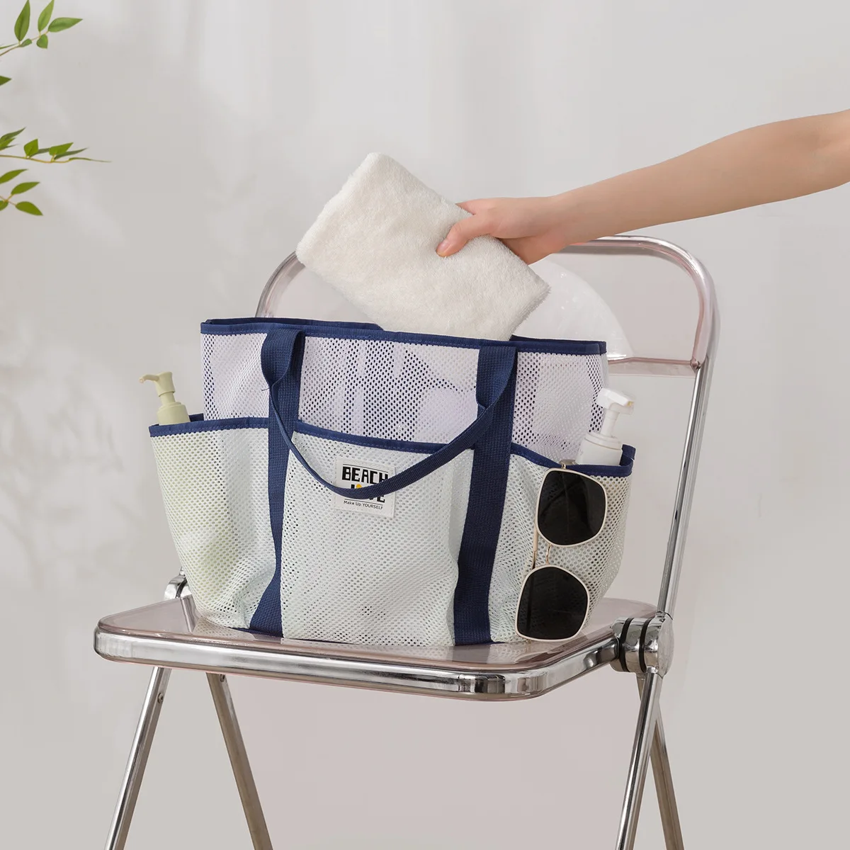 Novos sacos de praia com vários estilos, sacos de armazenamento de bolso de grande capacidade, sacolas, sacos de natação de malha de viagem portáteis.