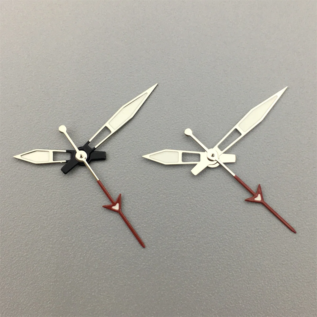 シルバー黒赤針 NH34 NH35 4R35 NH36 4R36 7S36 7002 7009 ムーブメント時計針緑発光