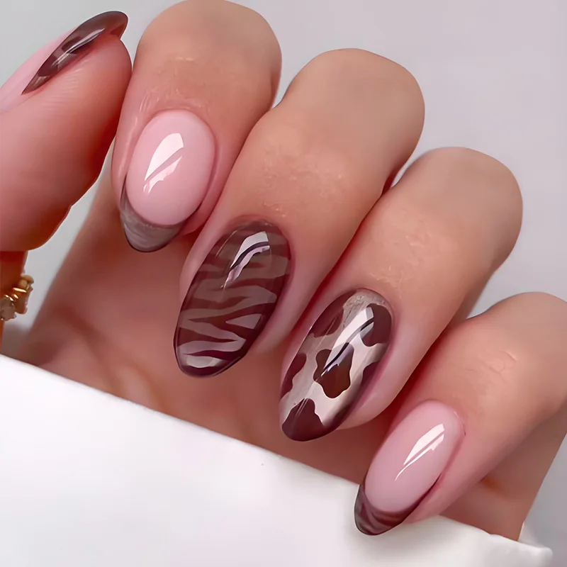 

24PCS Leopard Print French Edge Press on Nails European American Hot Girl Cool Style Almond Fake Nails Autumn Winter Wearable