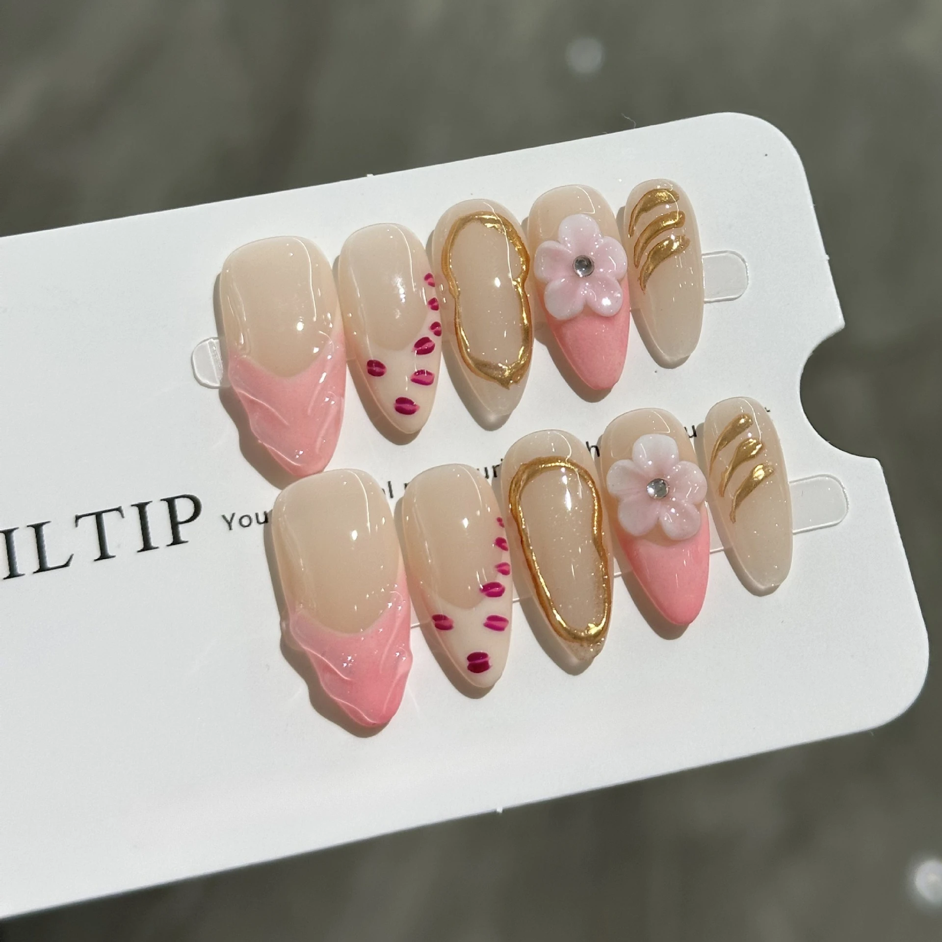 

10Pcs Mid-length Almond Handmade Press on Nails with 3D Flowers Designs French Golden Glitter Wearable Fashion Acrylic Manicure