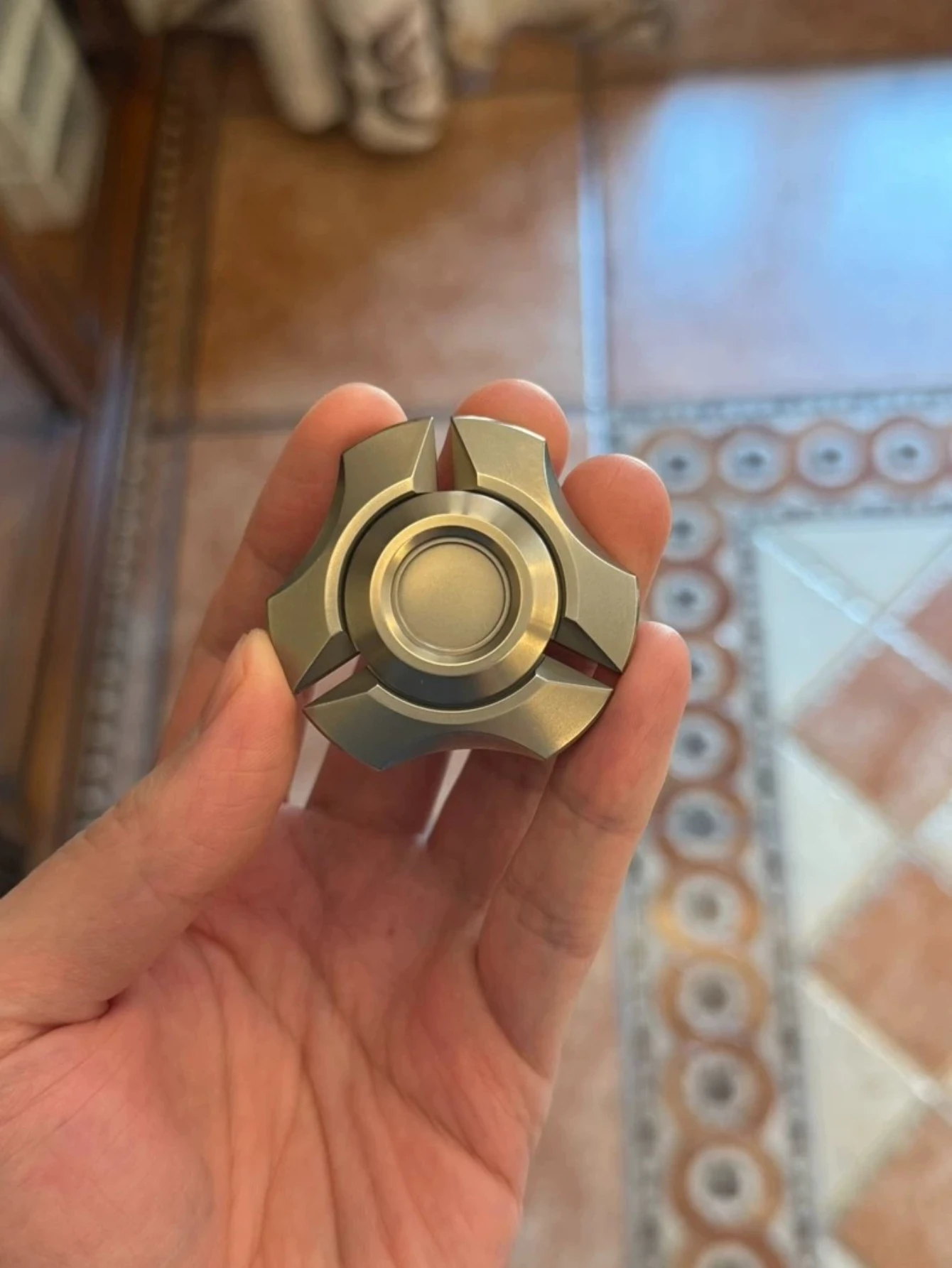 

Мини-гироскоп Py Edc с тремя листами дуги, изготовленный из титанового сплава