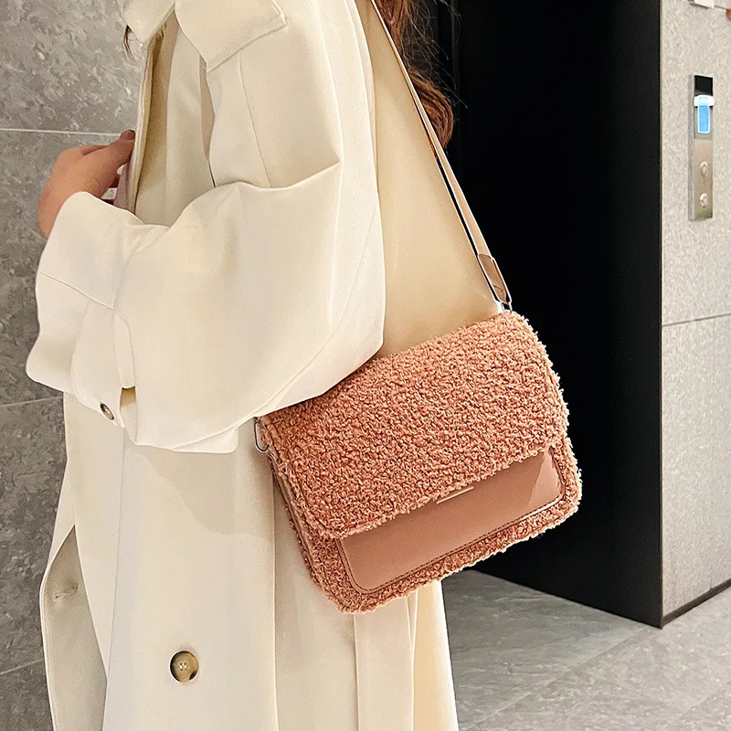 Winter Lamb Hair Small Crossbody Bag Women's New Fashion Texture Square Shoulder Bag Versatile Plush Luxury Brand Crossbody Bag