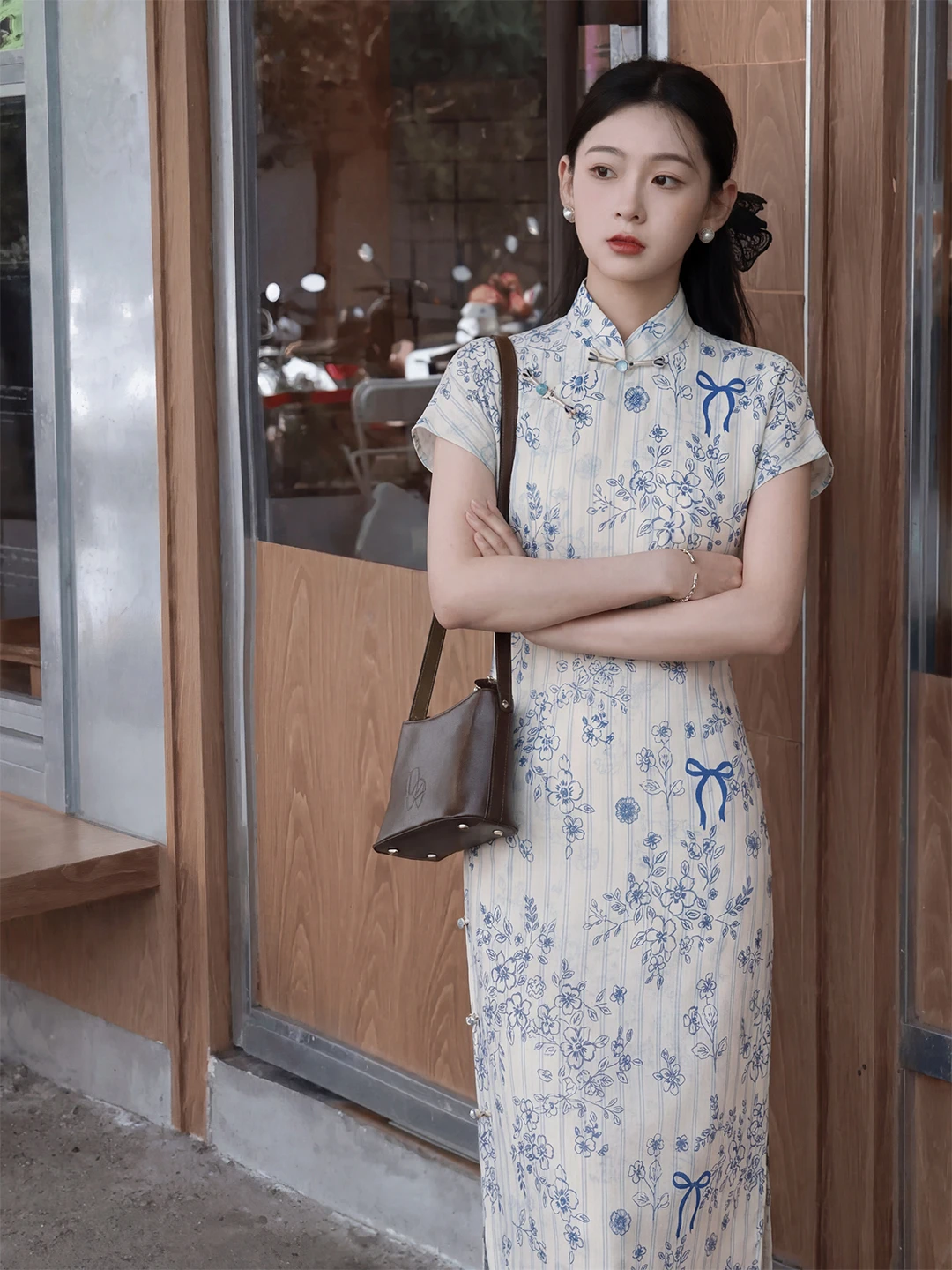 

Blue Traditional Style Short Sleeve One-Piece Qipao Dress Young Fashionable Daily Wear Office Suitable Retro Wind Chinese Cul...