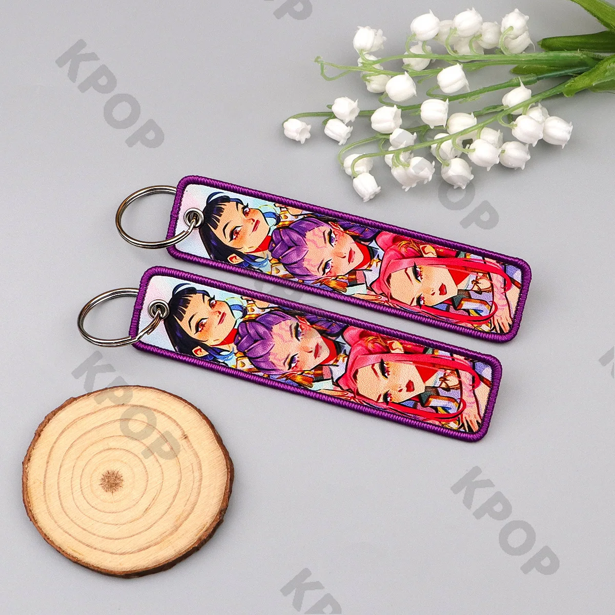 ​ K-POP Hunters X Schlüsselanhänger aus gewebtem Stoff, individuell bestickt, Aufnäher, Taschenanhänger, Dekor, Anime-Ware, weiches Material, Schlüsselanhänger ​ ﻿