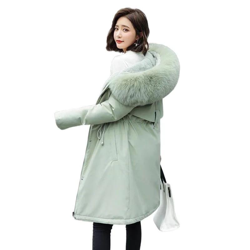 2026 المرأة النسخة الكورية صوف الضأن القرية الداخلية سترة مبطنة بالقطن شتاء جديد فطيرة متوسطة وطويلة تتغلب على مبطنة بالقطن